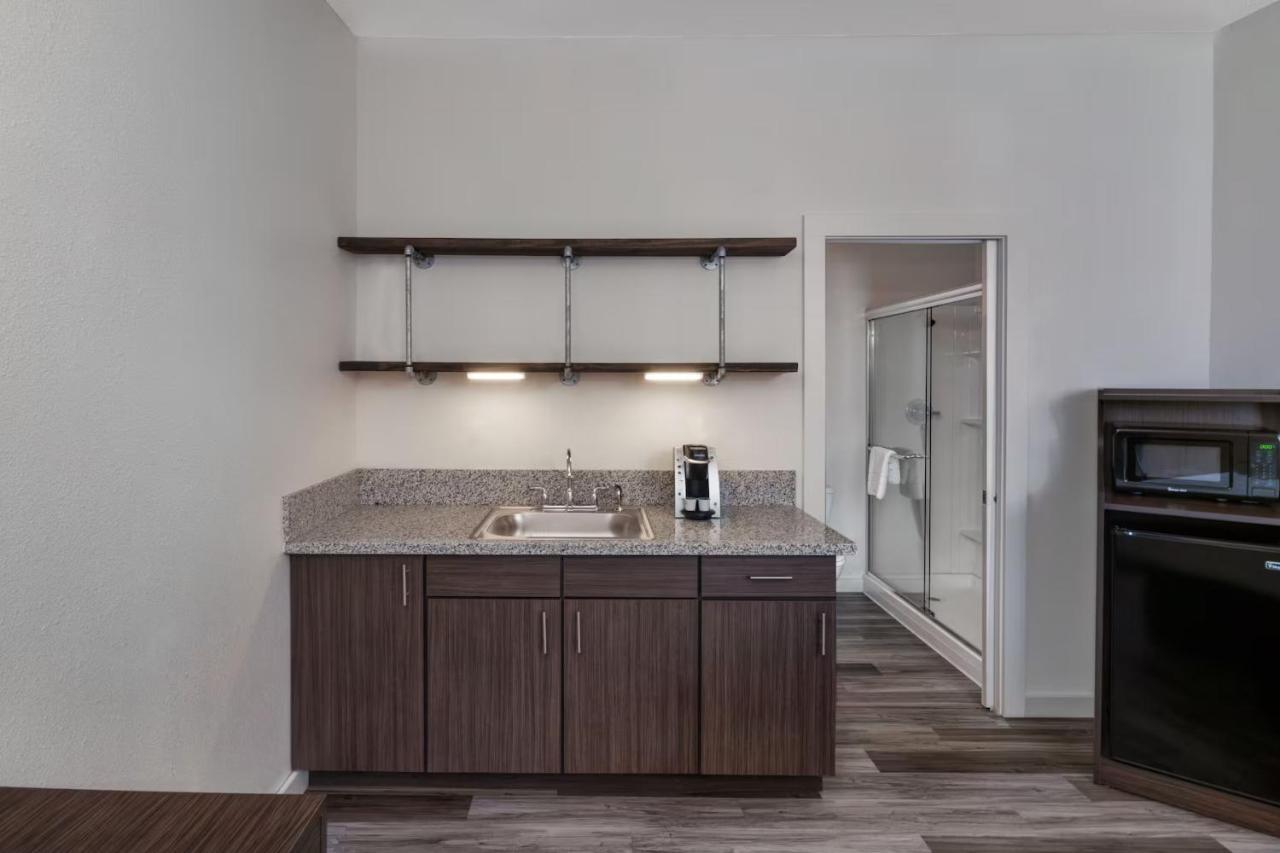 Hillside Crossing Hotel Нашвил Екстериор снимка