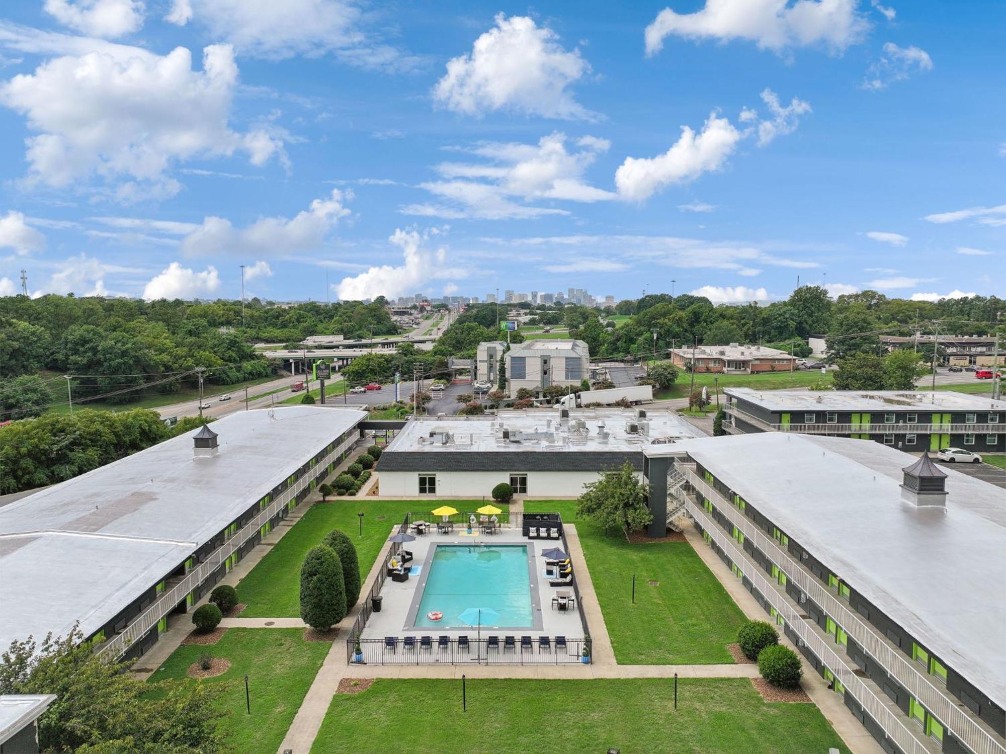 Hillside Crossing Hotel Нашвил Екстериор снимка